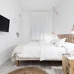Bruc & Bruc Hostel
