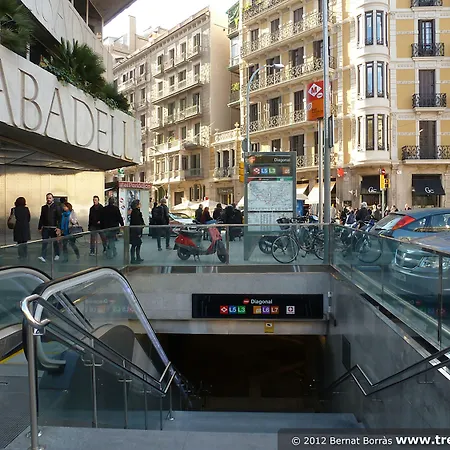 Bruc & Bruc بيت شباب برشلونة